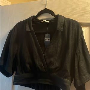 Gauzy collared top a&f size medium - NWT